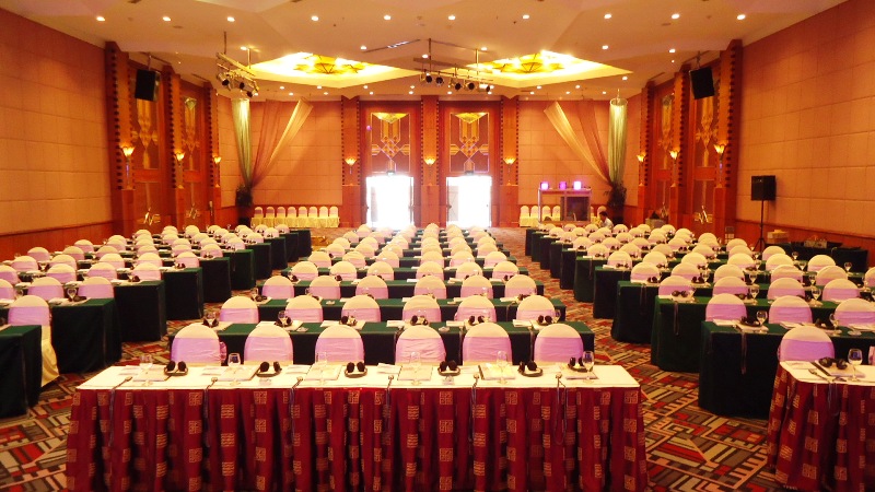 Với khoảng hơn 500 khách, hội trường diễn ra hội thảo đã được nhân viên Trần Gia triển khai sẵn sàng